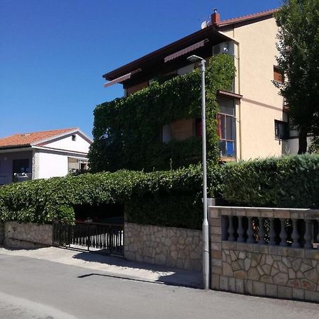Apartman Lux1 Selce Exterior photo